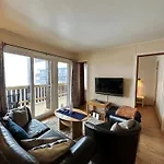 Appartement Family-friendly Steps From Everything