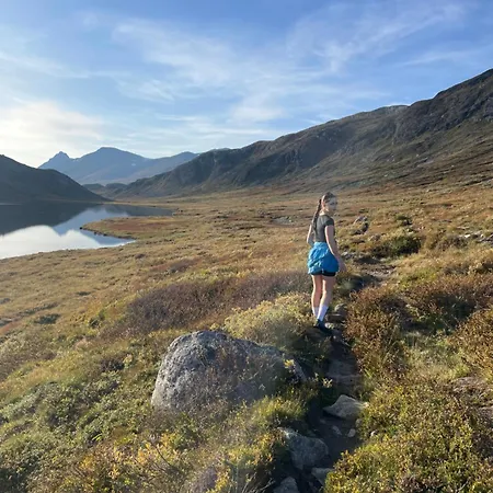 Family-friendly Steps From Everything דירה