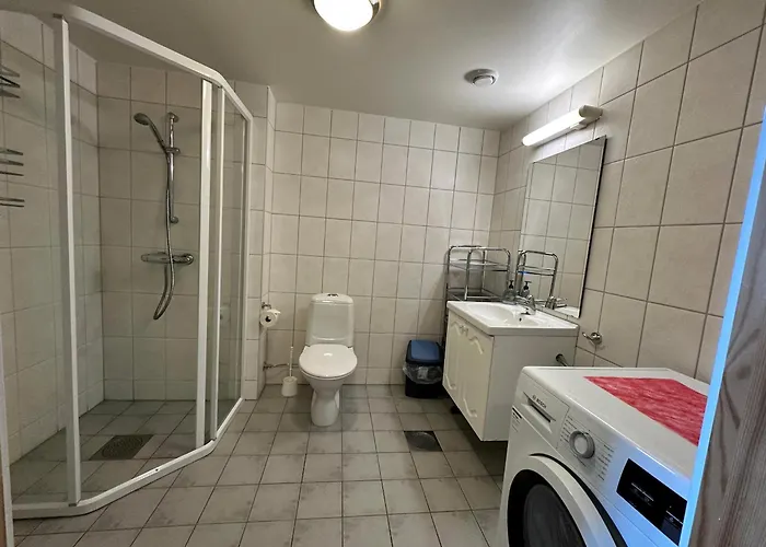 Family-friendly Steps From Everything Apartamento